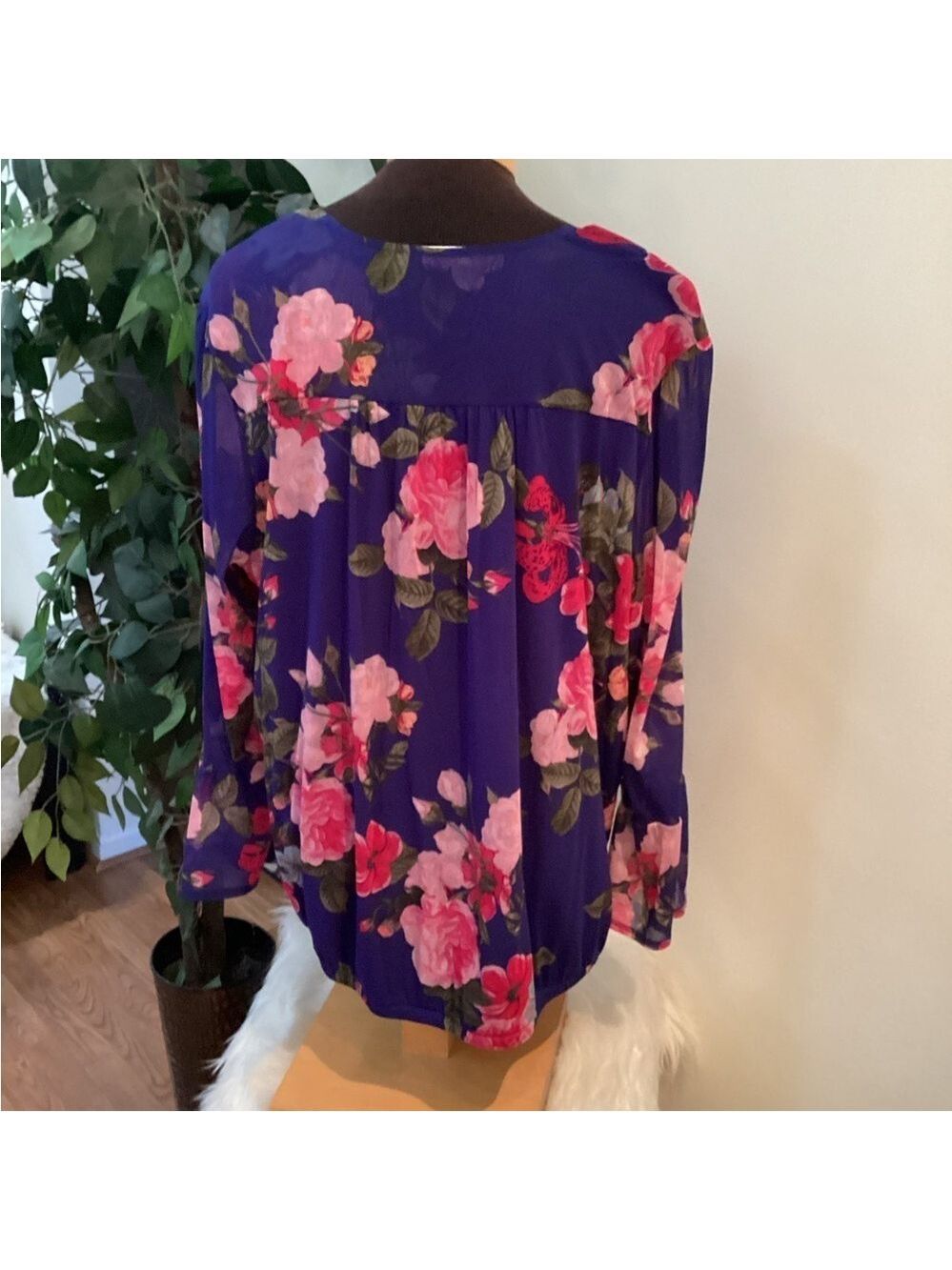 INC Concepts surplice pullover blouse colorful floral Woman’s size 2X - Picture 4 of 11